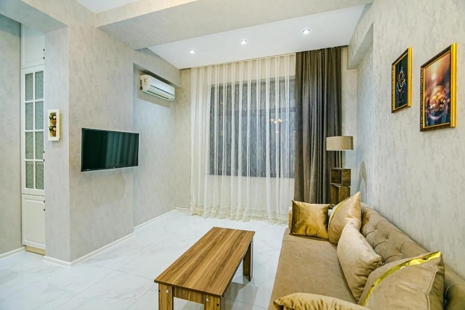 Nice Stylish Home Baku Apartment