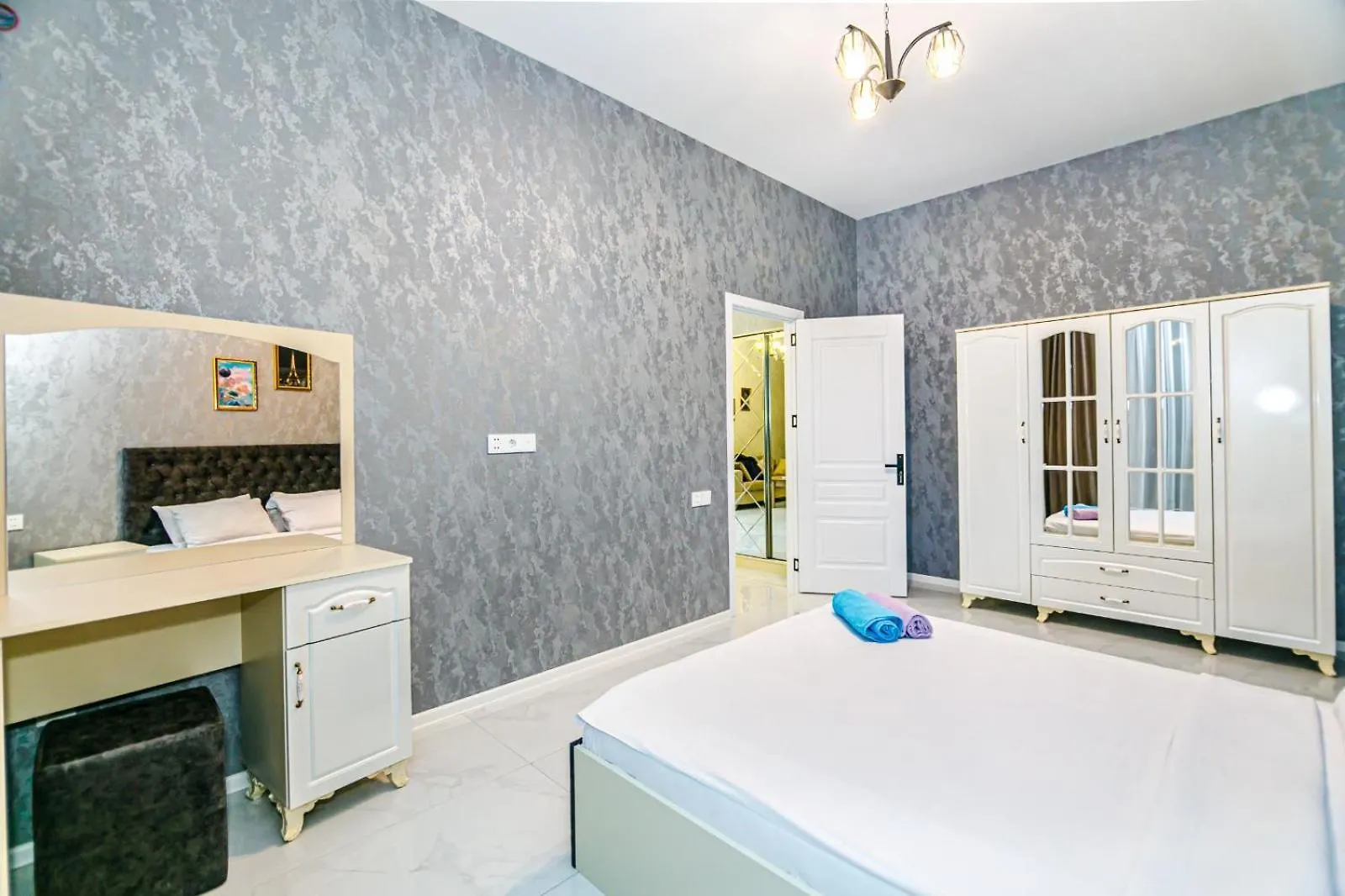 Nice Stylish Home Baku Apartment